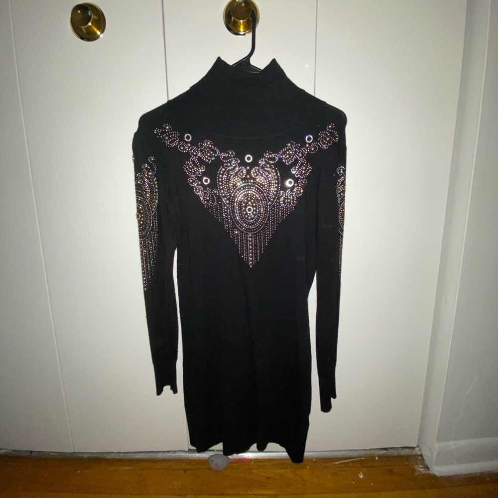 Embellished long sleeve dress